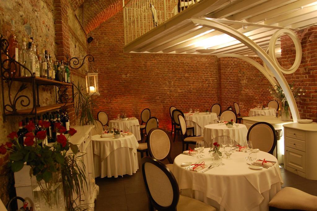 Hotel Cascina Di Corte Венария Реале Екстериор снимка